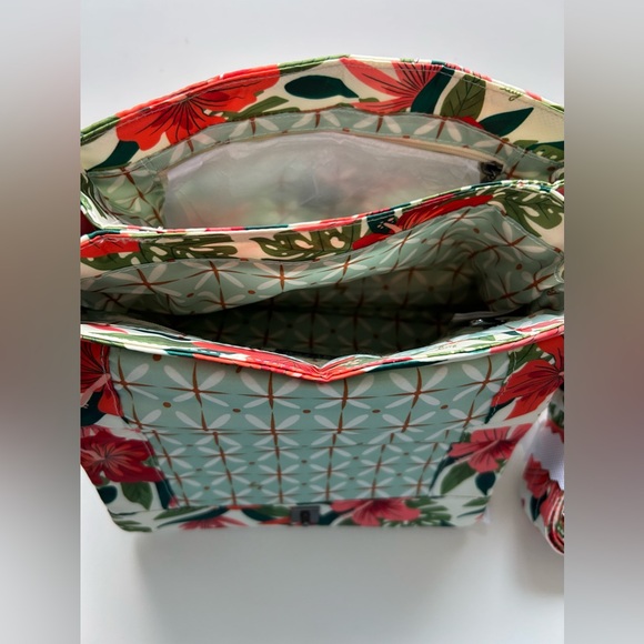 LUG PLIE CONVERTIBLE CROSSBODY LUSH LUAU NWT - Picture 5 of 8